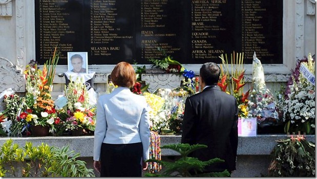 981638-bali-memorial