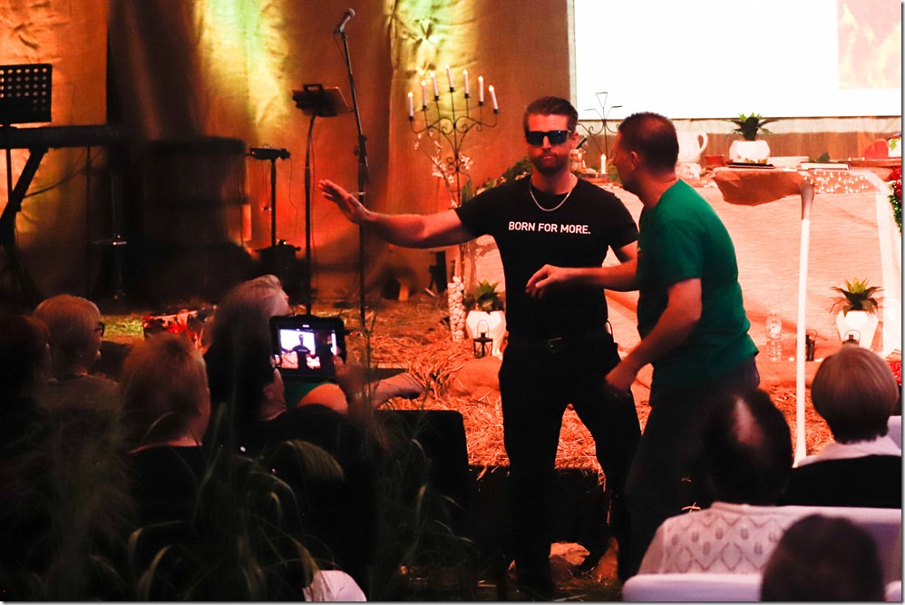 57502882_450212789117418_5623044859792195584_n